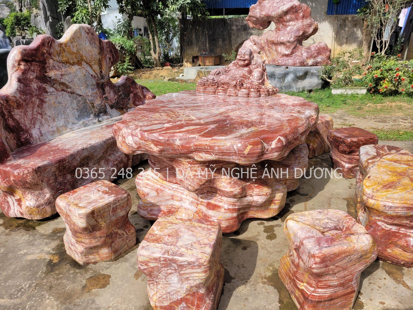 Bàn đá tự nhiên nguyên khối Bàn đá tự nhiên nguyên khối