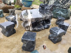 Bàn ghế đá tự nhiên