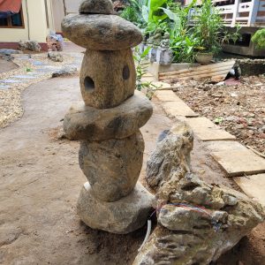 đèn đá sân vườn