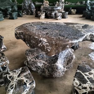 bàn ghế đá tự nhiên hoa trắng