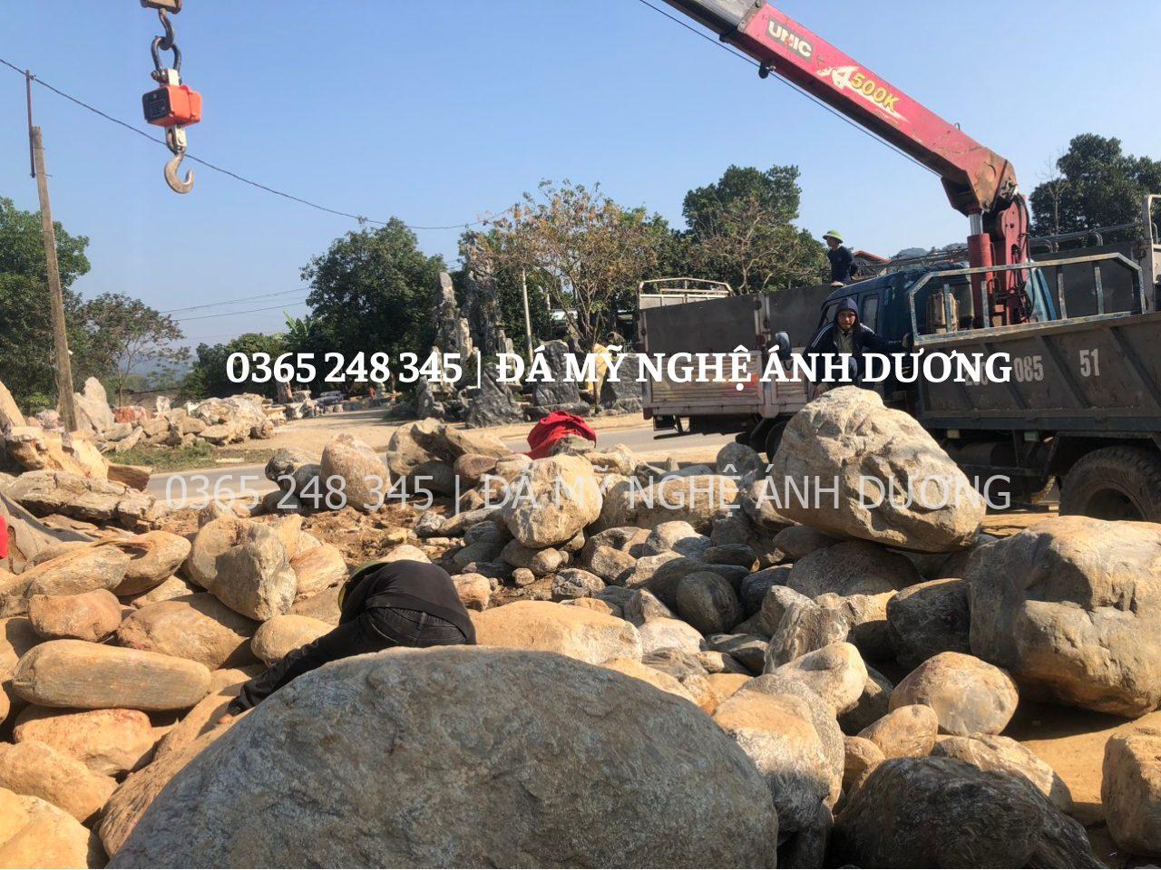 Địa chỉ uy tín bán đá trang trí sân vườn