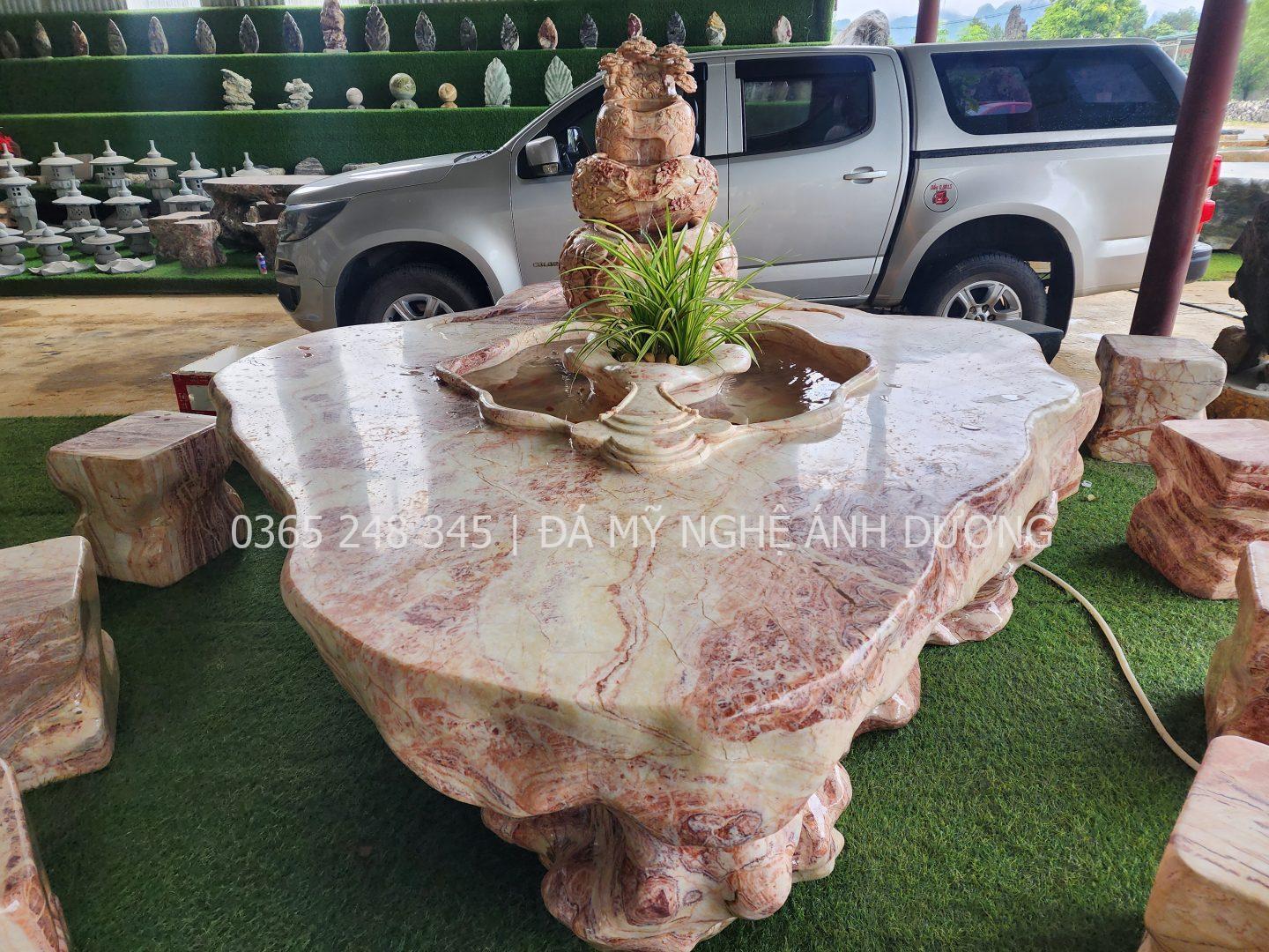 Bàn ghế đá Tây Ninh