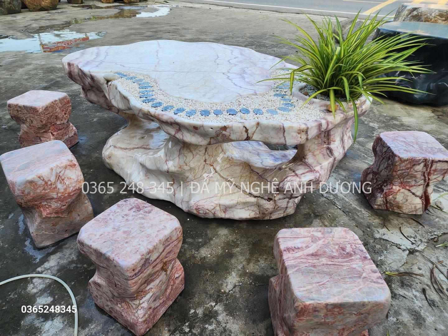 Bàn ghế đá tự nhiên Phú Thọ
