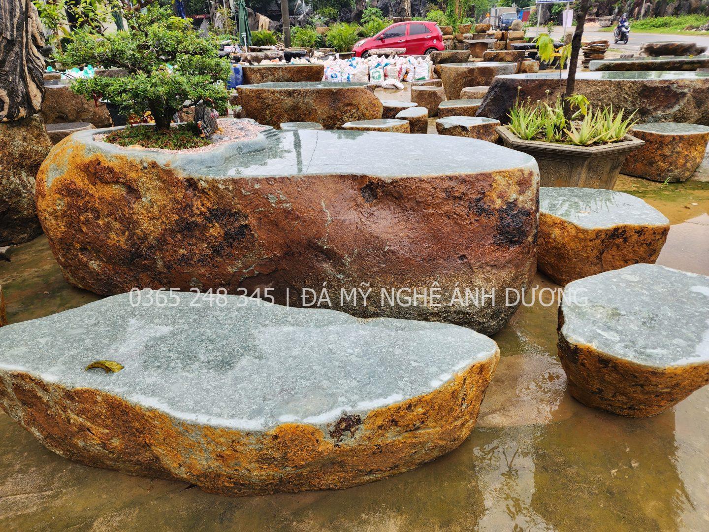 Bộ ghế đá ngoài trời