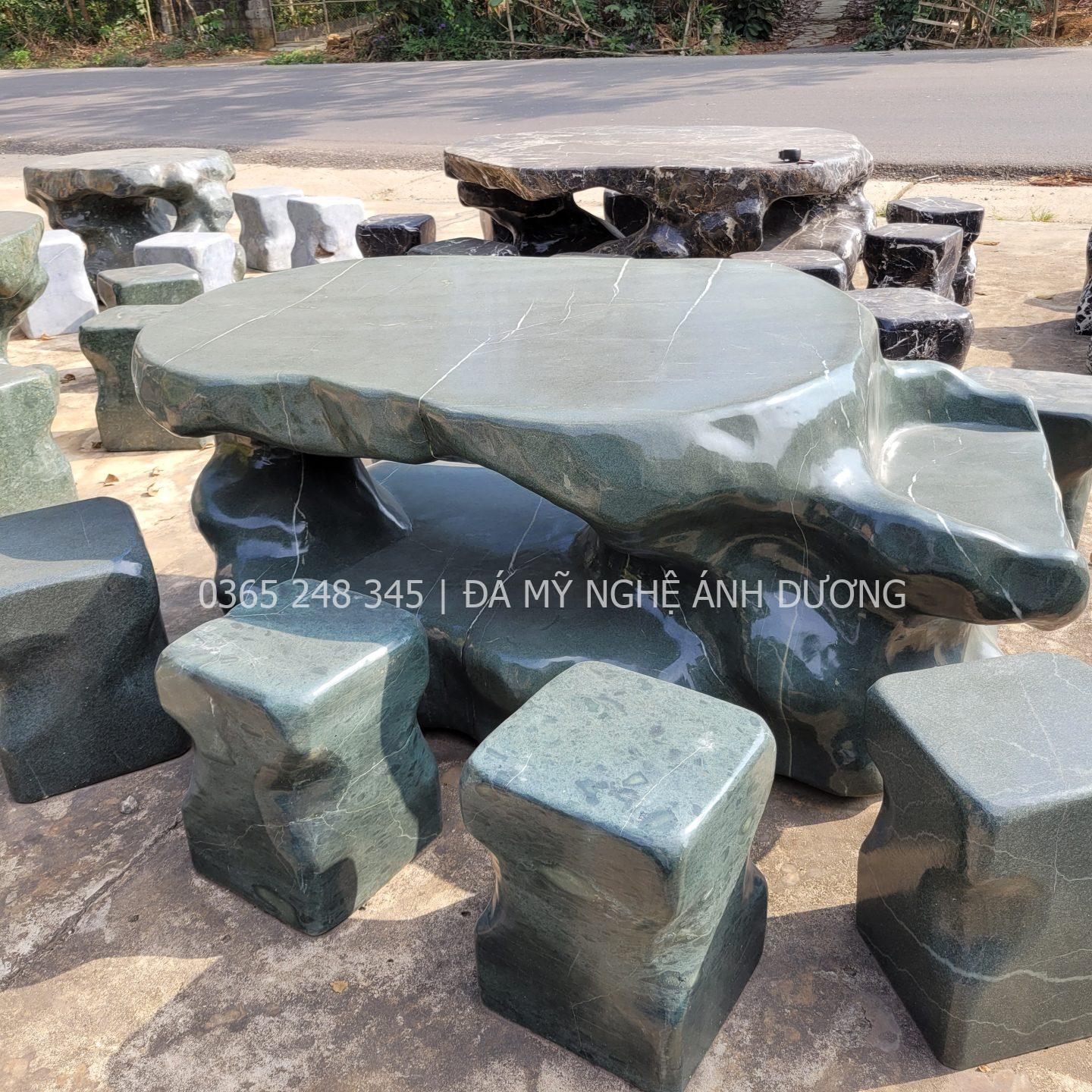 Cơ sở bán bàn đá tự nhiên tại Bình Dương