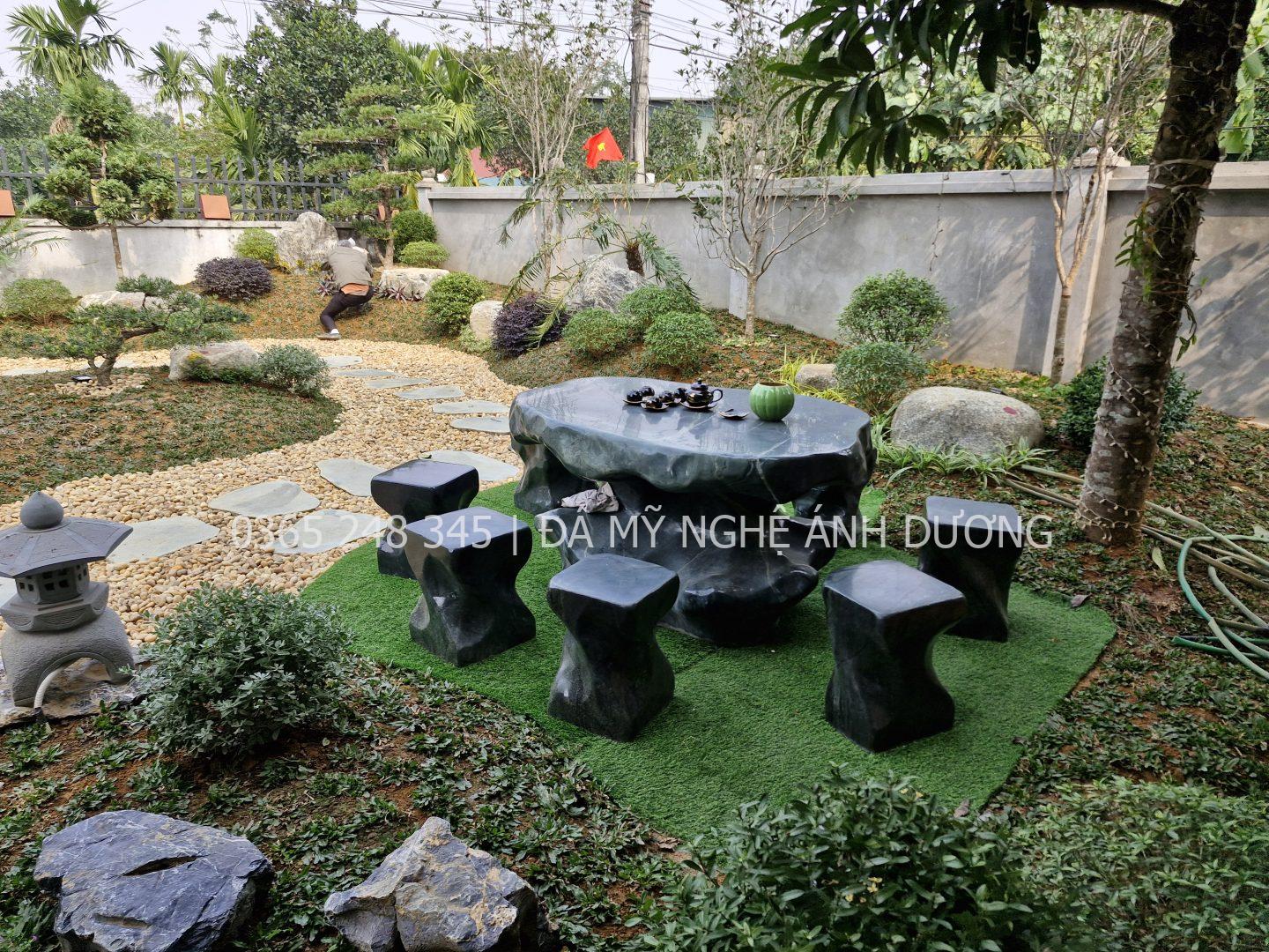 Giá bộ bàn ghế đá sân vườn