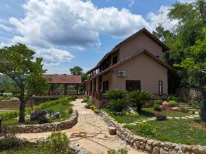 Mẫu homestay sân vườn đẹp