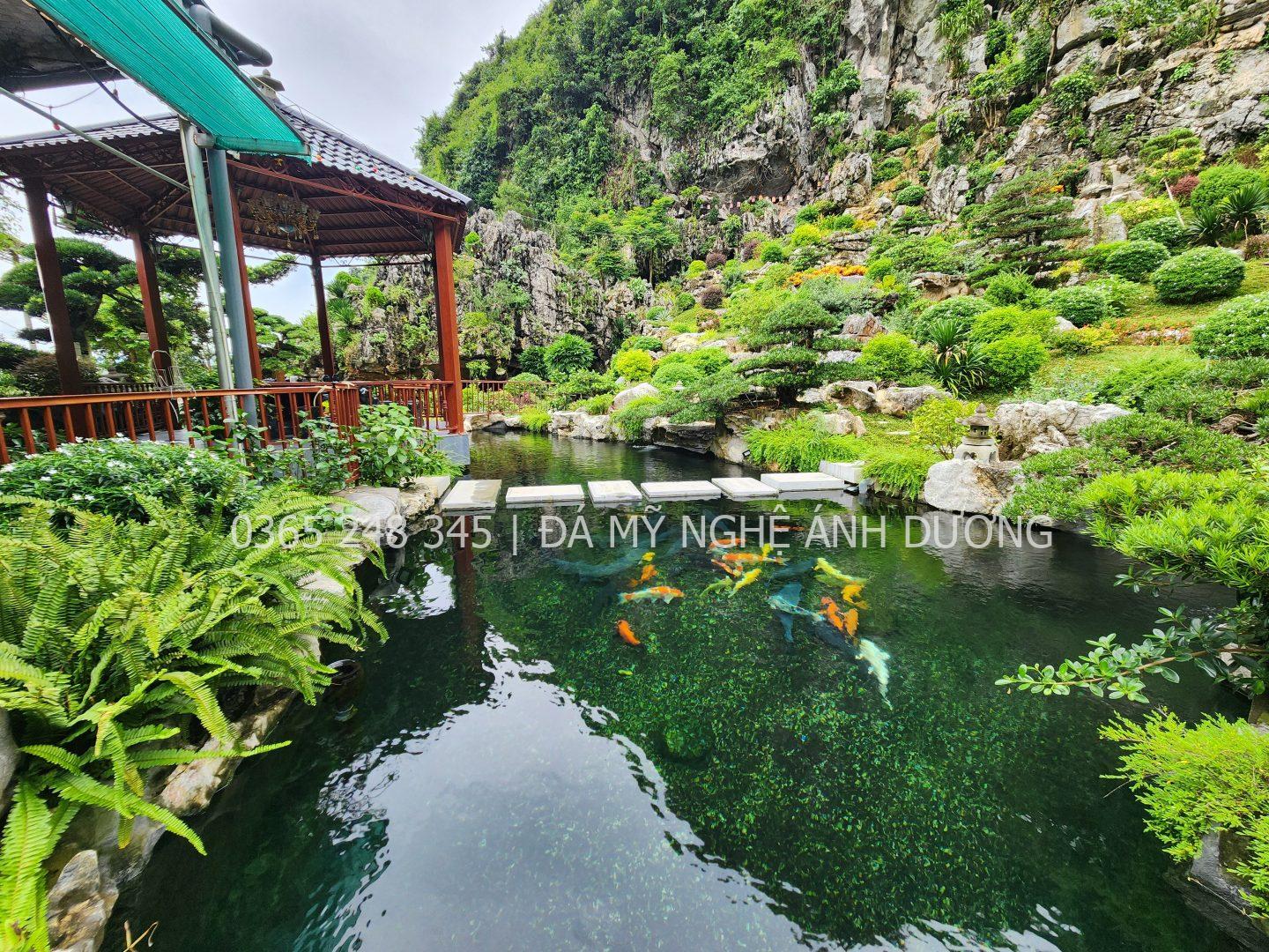 Mẫu homestay sân vườn đẹp với hồ cá